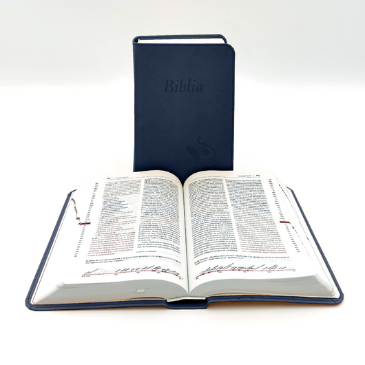 Középméretű, varrott, sötétkék Károli-Biblia 2.0
