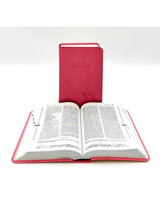 Középméretű, varrott, ciklámenszínű Károli-Biblia 2.0