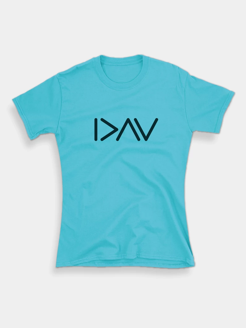 I>^V (Isten nagyobb) – női póló